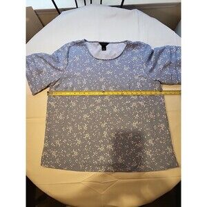 Investments XL Women's Short Sleeve blue and white beautiful Blouse